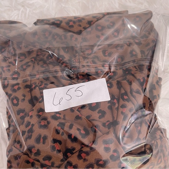 CeCe Leopard Print Dress Womens XL Short Sleeve Pullover Ruffle Hem V Neck - Picture 8 of 8